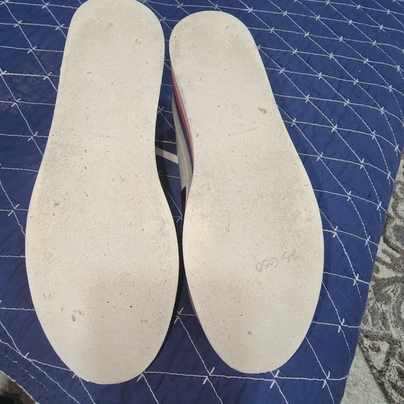 Gucci Peggy Platforms - Picture 5 of 8